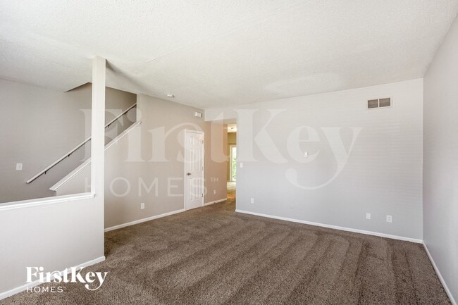 448 Bridgestone Dr