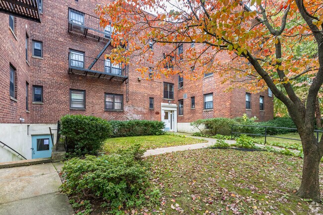 Photo - Stephen Gardens