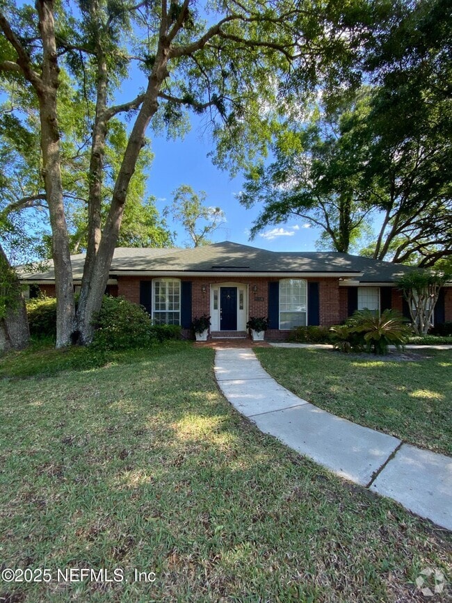 Building Photo - 1884 Plantation Oaks Dr Rental