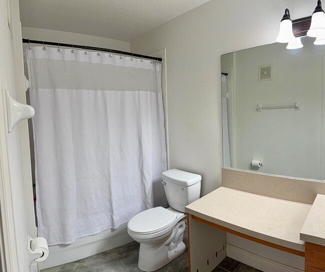 Photo - Studio / 1-Bedroom Apartment for Rent – Davenport, FL Unidad B