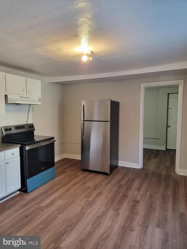 Photo - 613 Walnut St