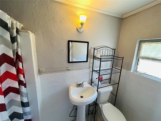 Photo - 553597 U.S. Rte 1 Unidad 2