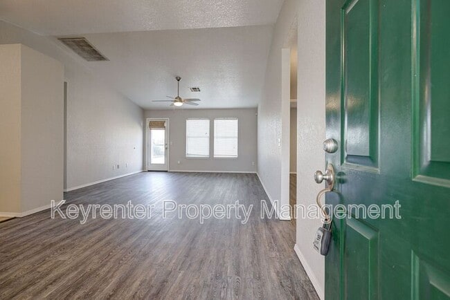 Photo - 15405 Acacia Rd