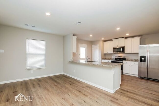 300 Sunnymeade Ln