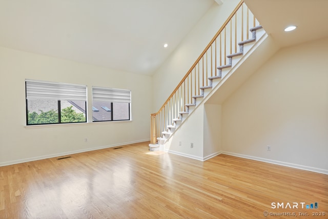 Building Photo - 2435 Bedford St Unit 21HH