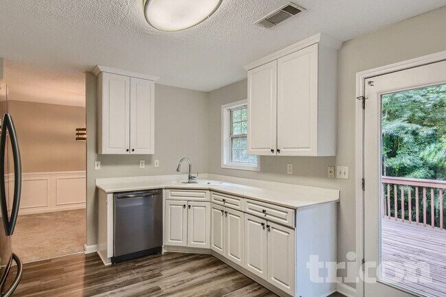 Photo - 1309 Vine Cir