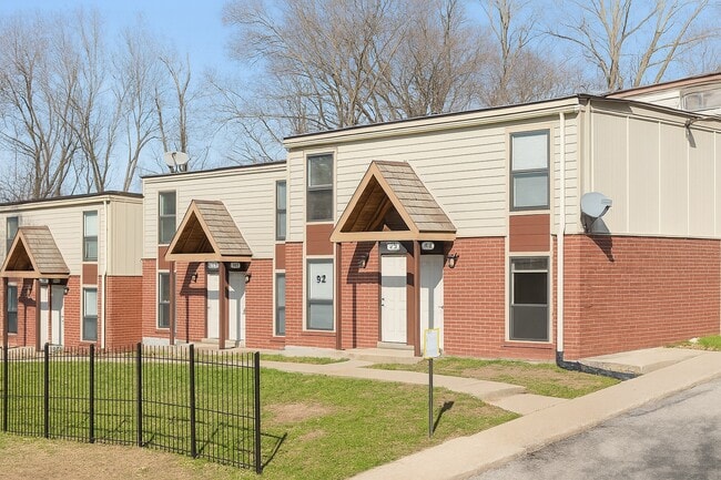 Building Photo - Woodbridge Apartments