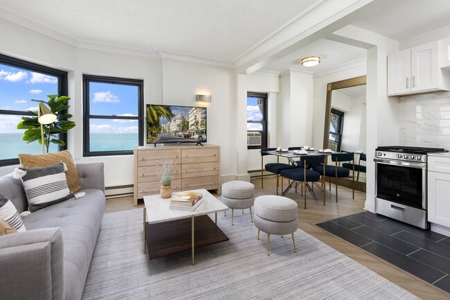 Photo - The Deco North Lake Shore