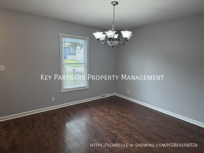 Photo - 138 E Nelson Cir