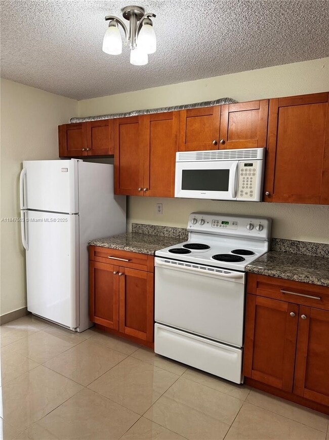 Photo - 863 Crystal Lake Dr