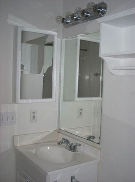 Photo - 106 Franklin Blvd Unidad B