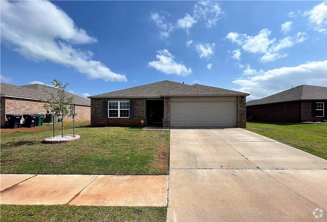 Building Photo - Beautiful 3-Bedroom Home with Easy Access ...