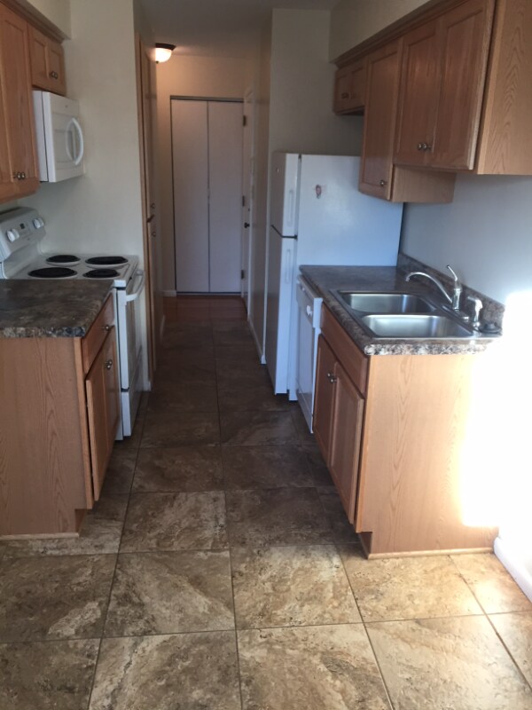 Photo - 689 Snelling Ave S Unit 205