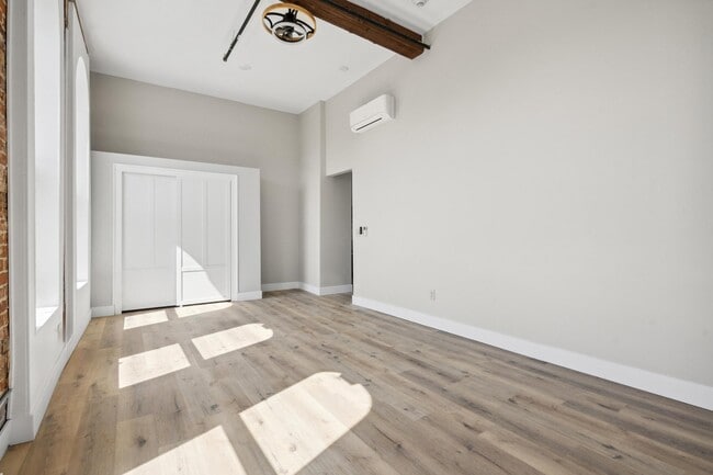 Photo - 121 Public Sq Unidad 8