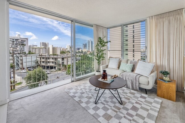 Building Photo - Remodeled 2 bedroom, 1 bath with assigned ... Unit 404 Rental