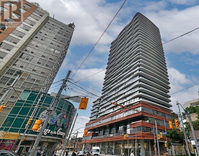 Photo - 280 Dundas St W Unité 1011