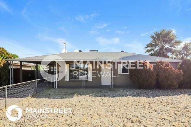 Building Photo - 4627 N 47th Dr