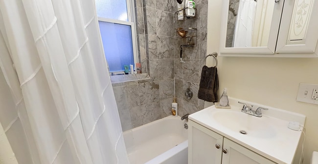 132 Myrtle St Unit 2