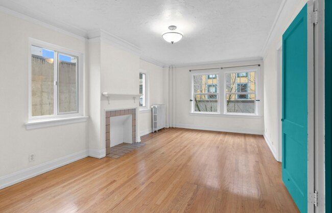 Photo - Charming Goose Hollow Condo – Hardwood Flo... Unidad 204