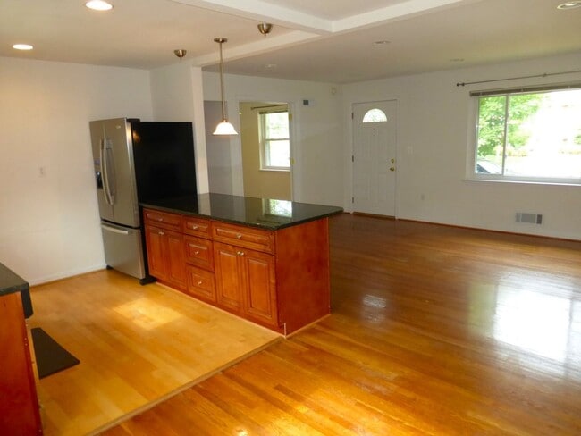 Photo - Beautiful 4 BR Rambler in Falls Church City