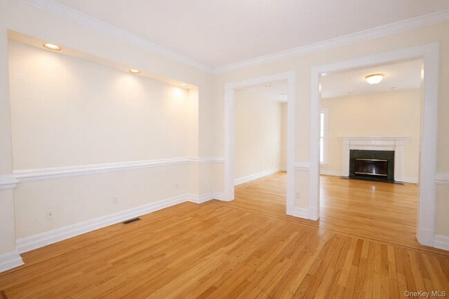 Photo - 16 Clinton Ave