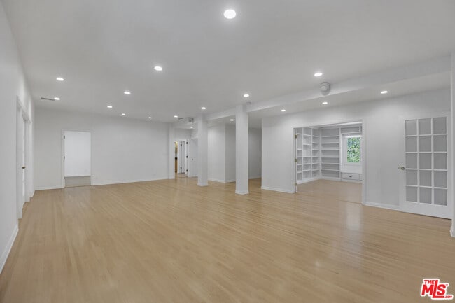 Photo - 1231 Club View Dr