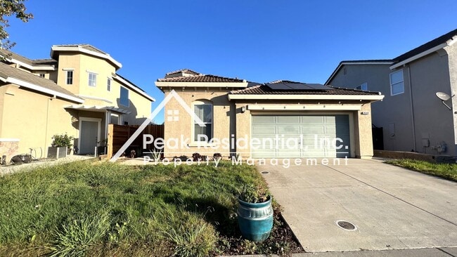 Photo - Wonderful Elk Grove 3bd/2ba Home with 2 Car Garage!