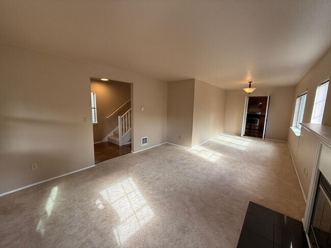 Photo - 3 Bed 2.5 Bath House In Leschi