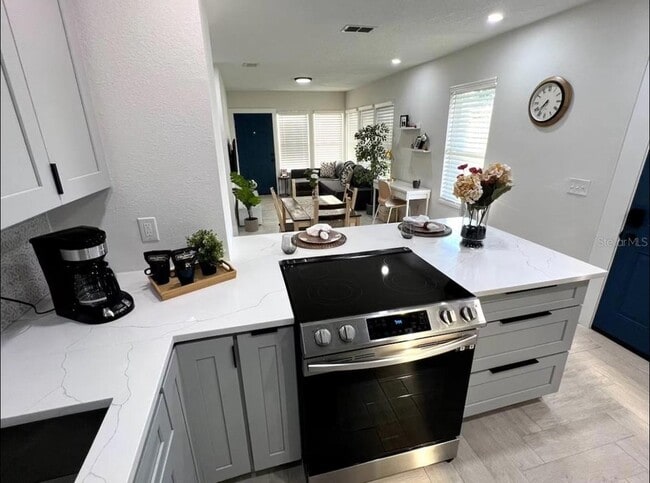 Photo - 1756 2nd St NE