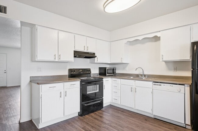 Building Photo - Terra Vista Gardens Rental