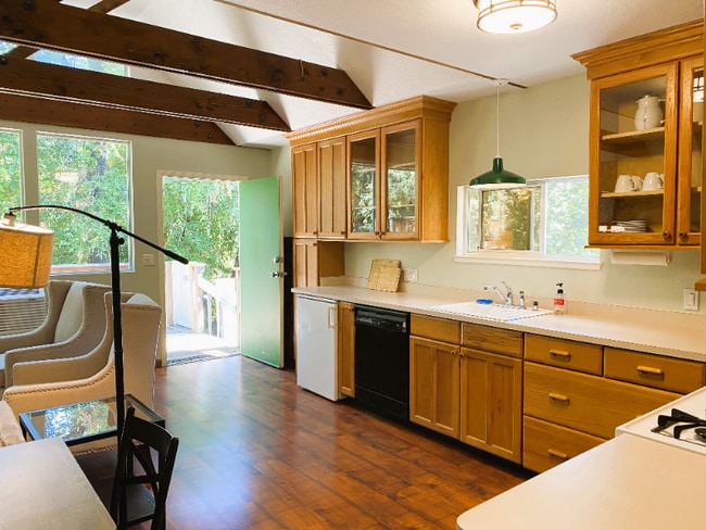 Photo - 1042 Easum Dr