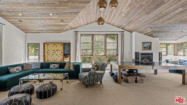 Building Photo - 11662 Duque Dr