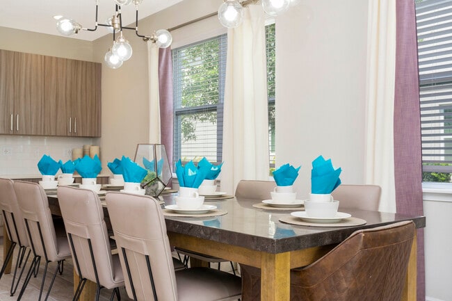 Photo - 7650 Fairfax Dr