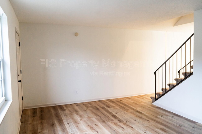 Photo - 3120 E Governor John Sevier Hwy