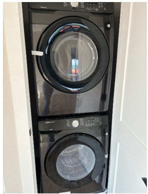 Photo - Evergreen Apartments