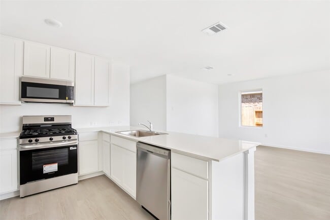 Photo - 724 Zuppino Ln