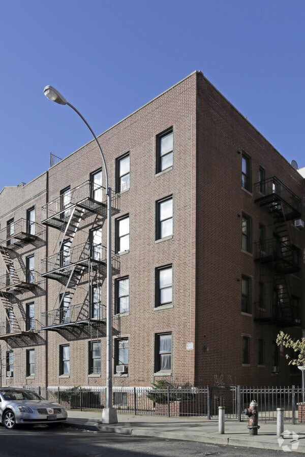 Photo - 3226 41st St