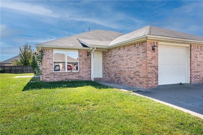 Building Photo - 409 E Southern Trace Dr Rental