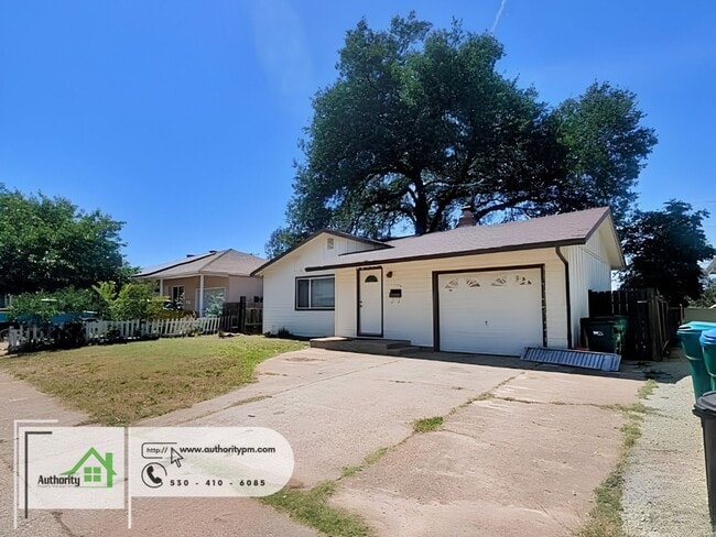 Photo - 1394 Pinon Ave