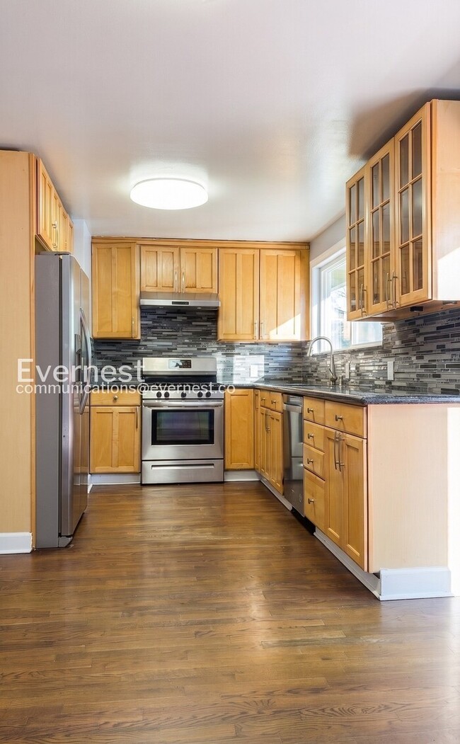 Photo - 4Bed/2Bath/Available Now!