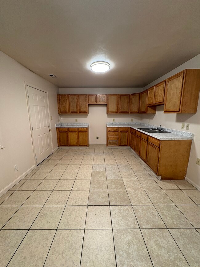 Photo - 4425 Thompson Dr