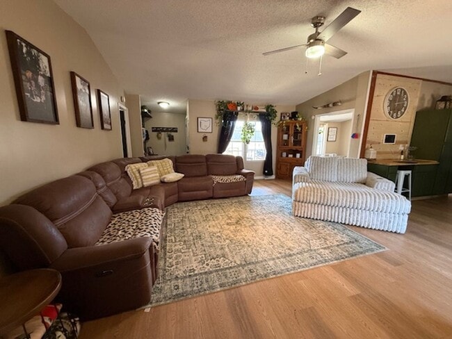 Photo - Room to Roam