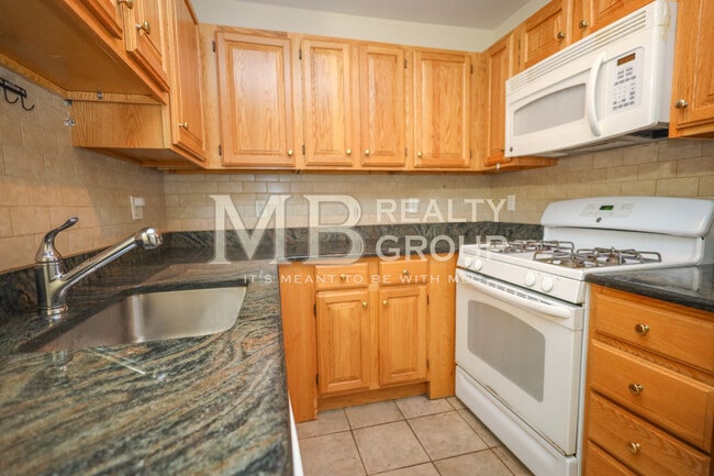 Photo - 90 Westland Ave