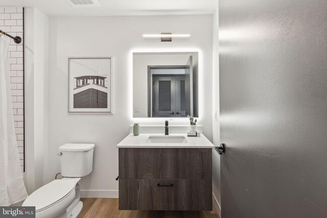 Photo - 1122 Frankford Ave Apartment Unit 423