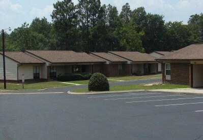 Photo - Quail Hollow Apartments