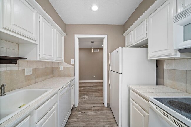 Photo - 1311 Antoine Dr