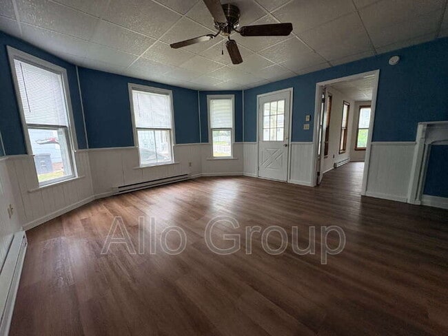 Photo - 608 West St Unidad 1