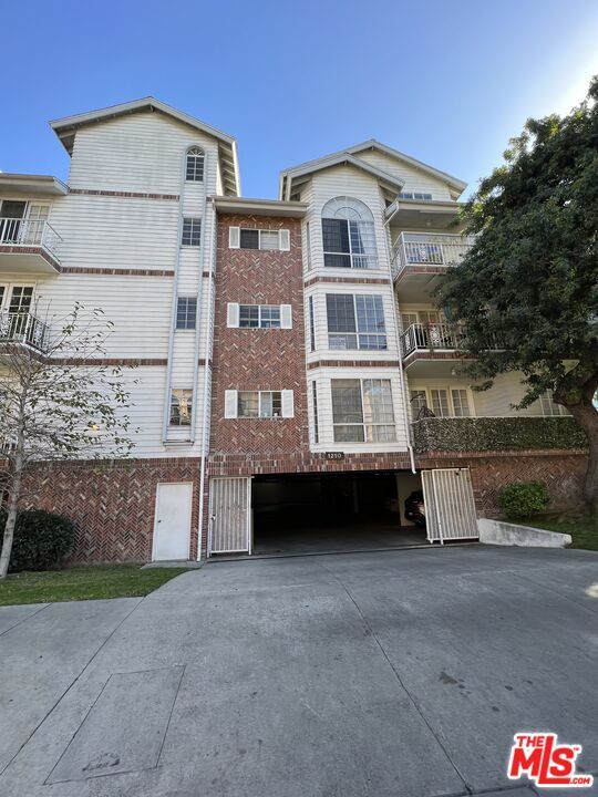 Photo - 1210 S Shenandoah St Condo Unit 304