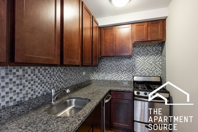 Photo - 550 W Arlington Pl Unit 304