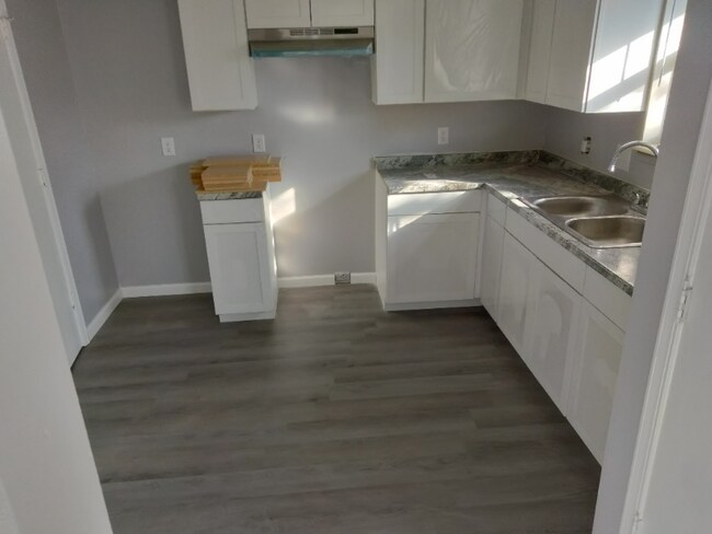 Photo - 920 Countryside Ln Unit 6